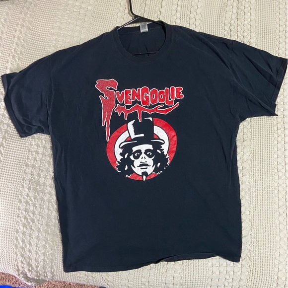 Black tee - Picture 1 of 8